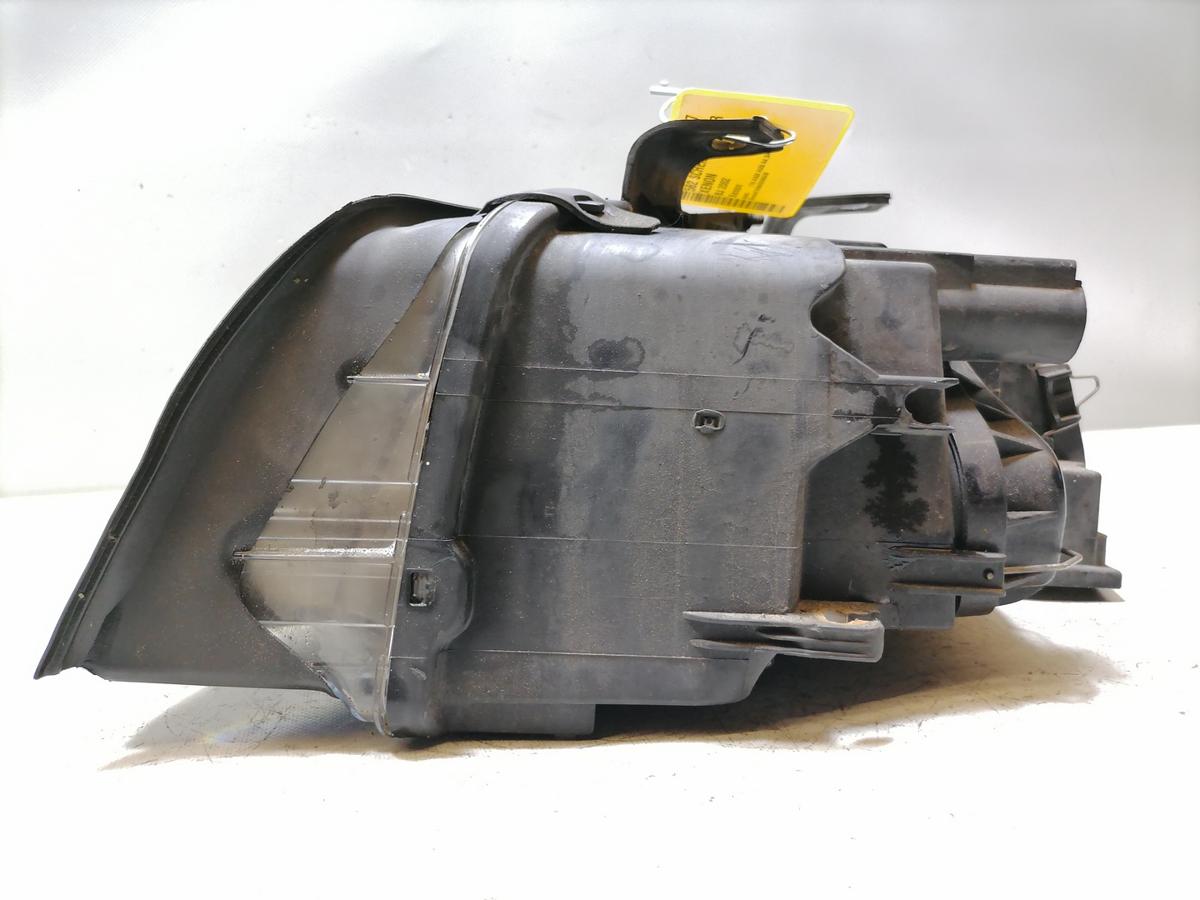 Audi A4 8E B6 original Xenonscheinwerfer vorn rechts Bj.2002